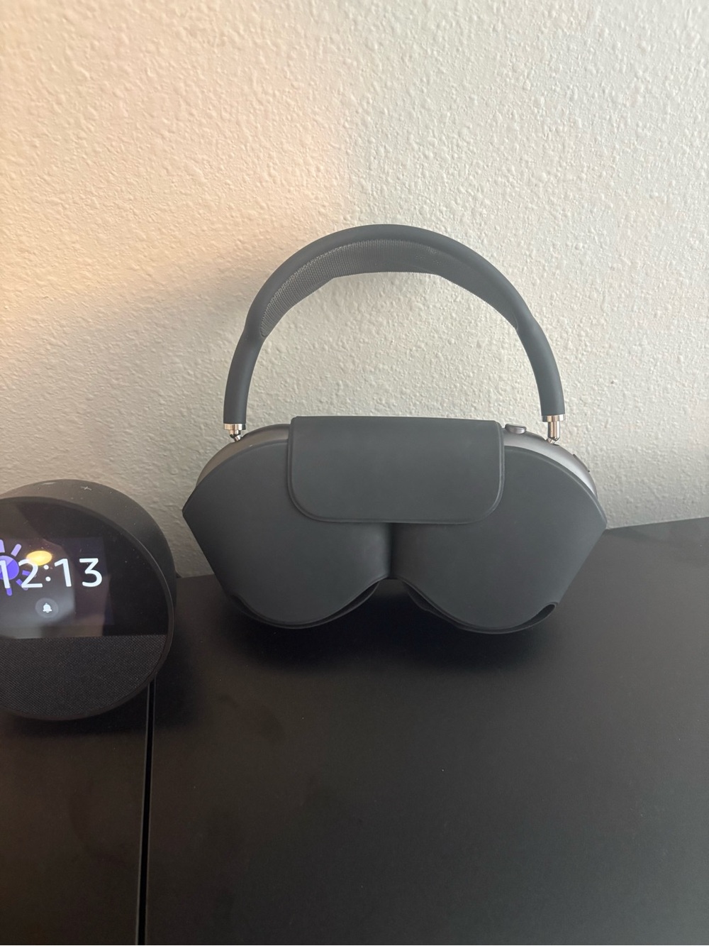 Apple AirPods Max Over-Ear Headphones - Space Gray 
- comes with charger